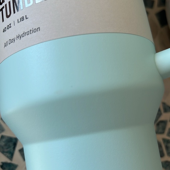 Stanley MINT Limited Edition 40 oz. Quencher H2.0 FlowState Tumbler - Picture 4 of 4